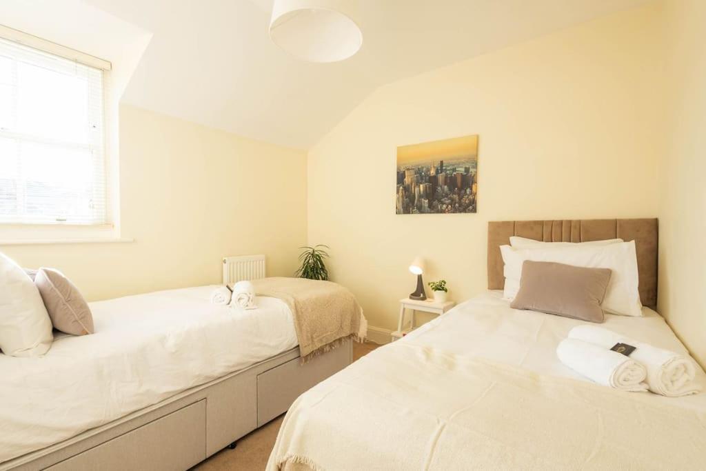 The Wellness Lodge- Gym, Table Tennis, Cinema, Parking And More! Bath Exterior photo